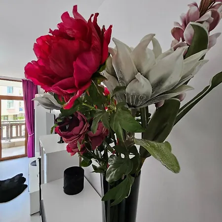 Romantic Sensual Retreat By Flat Mаnager Ravda