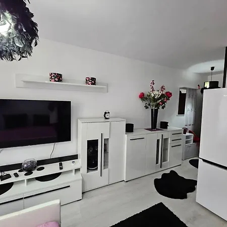 شقة Romantic Sensual Retreat By Flat Mаnager رافدا